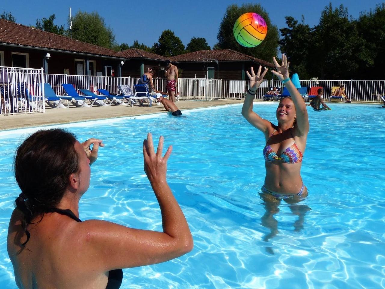 Camping Les Portes Du Beaujolais Anse Eksteriør billede