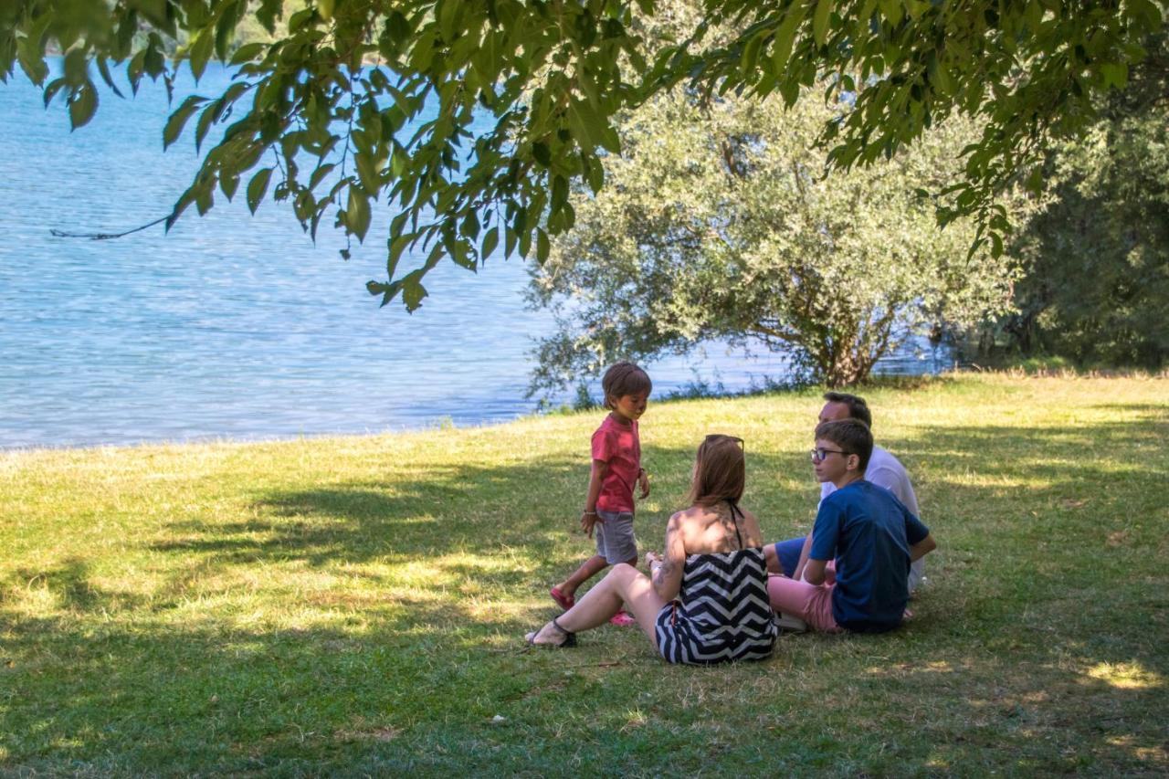 Camping Les Portes Du Beaujolais Anse Eksteriør billede